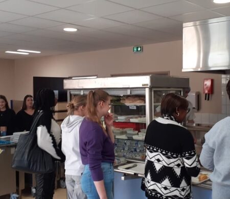 Zone de service-705x389 Zone de service-705x389